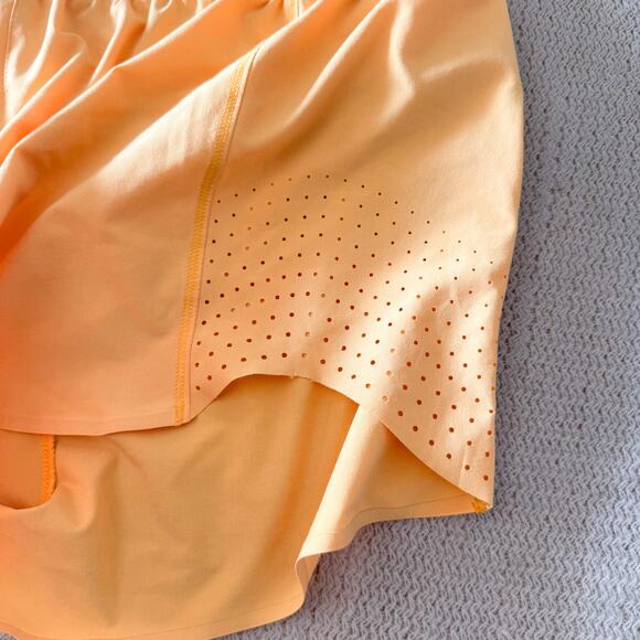 Athleta Butter Yellow Hustle 3" Short Small Workout Running Jogging Outdoor - Picture 2 of 7